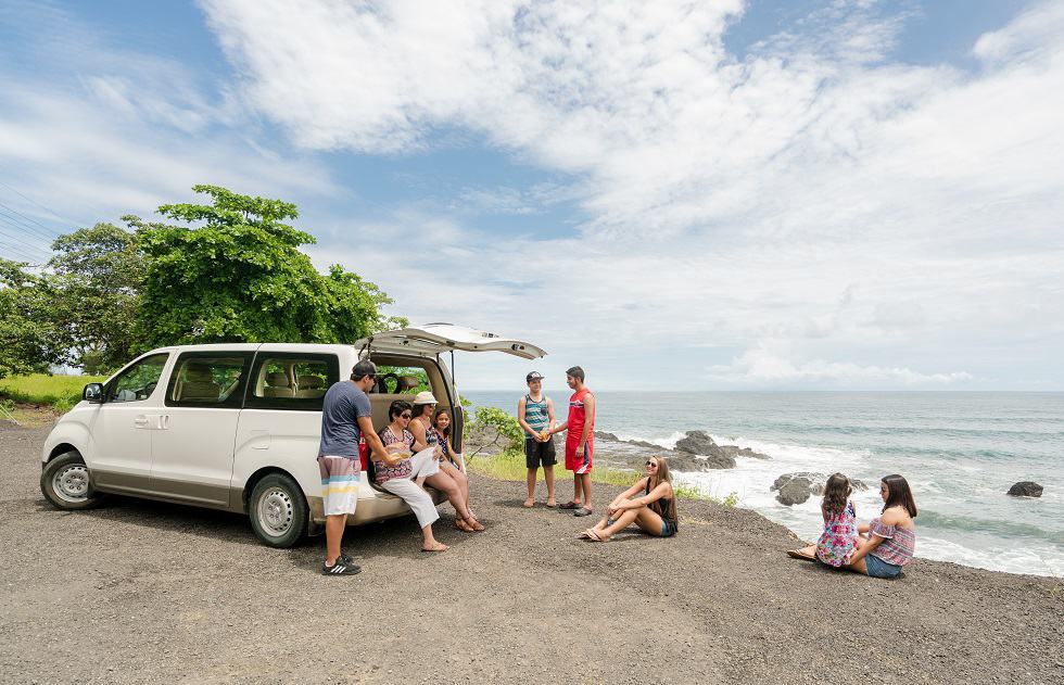 Self-drive tour family with rental